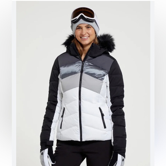 Ski Jacket ⛷️ - Picture 3 of 9